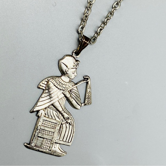 Vintage Egyptian Revival Pharaoh Pendant Necklace Unisex - Picture 2 of 9
